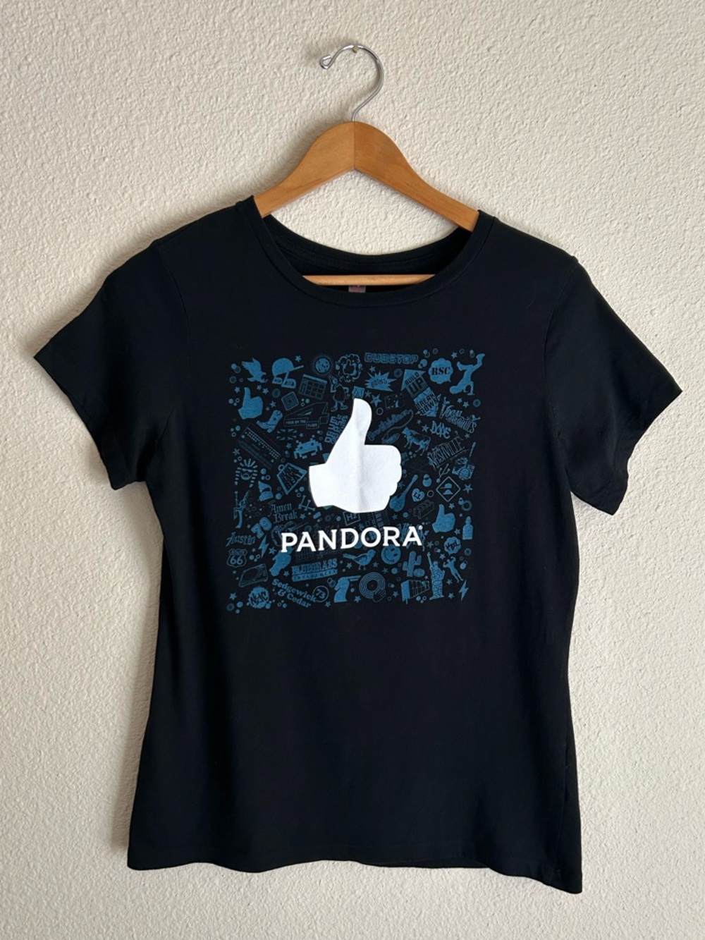 Pandora Radio Tee with Thumbs-Up logo 100% cotton | women’s large